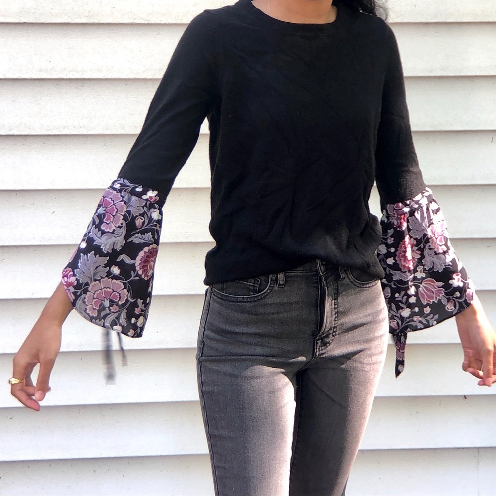 LOFT black sweater with fluttery sleeves - XS